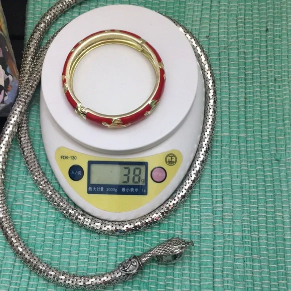 🖤NEW enamel turtle hinged bangle - Picture 15 of 15